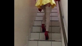 Sissy Carol Vittar snow white dress entering the motel with her male